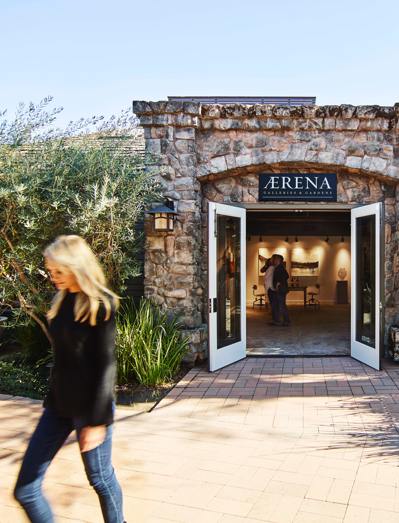 Front of Aerena Galleries Yountville